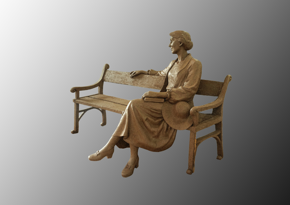 Lifesize statue of Virginia Woolf at clay stage
